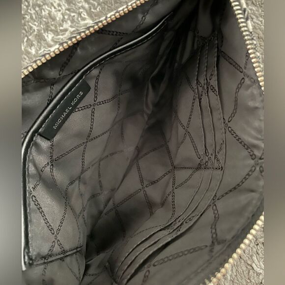 NWT Michael Kors Large Zip Pouch Wristlet - Picture 5 of 6